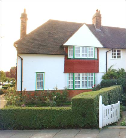 37 Temple Fortune Hill